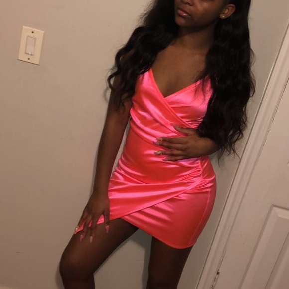 Dress - Picture 2 of 2